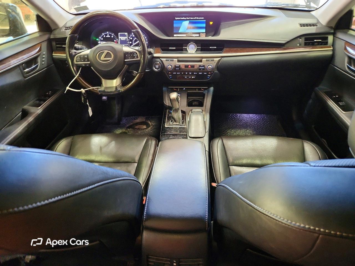 Lexus ES 2016