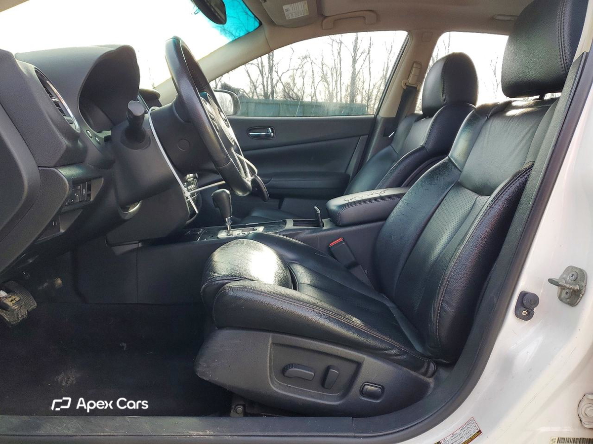 Nissan Maxima 2011