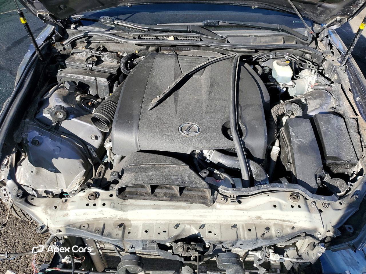 Lexus IS 2015