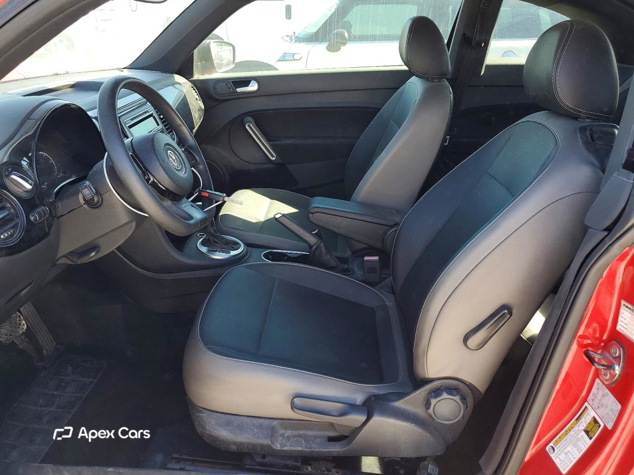 Volkswagen Beetle 2015