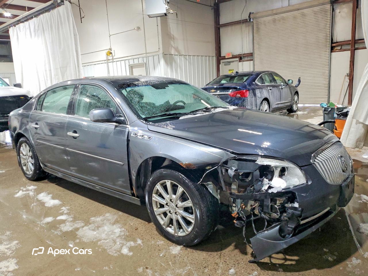 Buick Lucerne 2011
