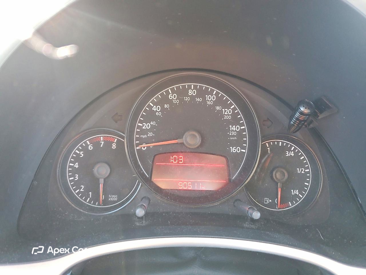Volkswagen Beetle 2012