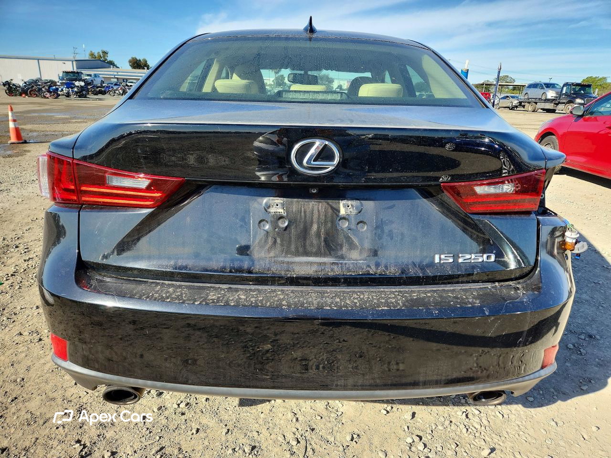 Lexus IS 2014
