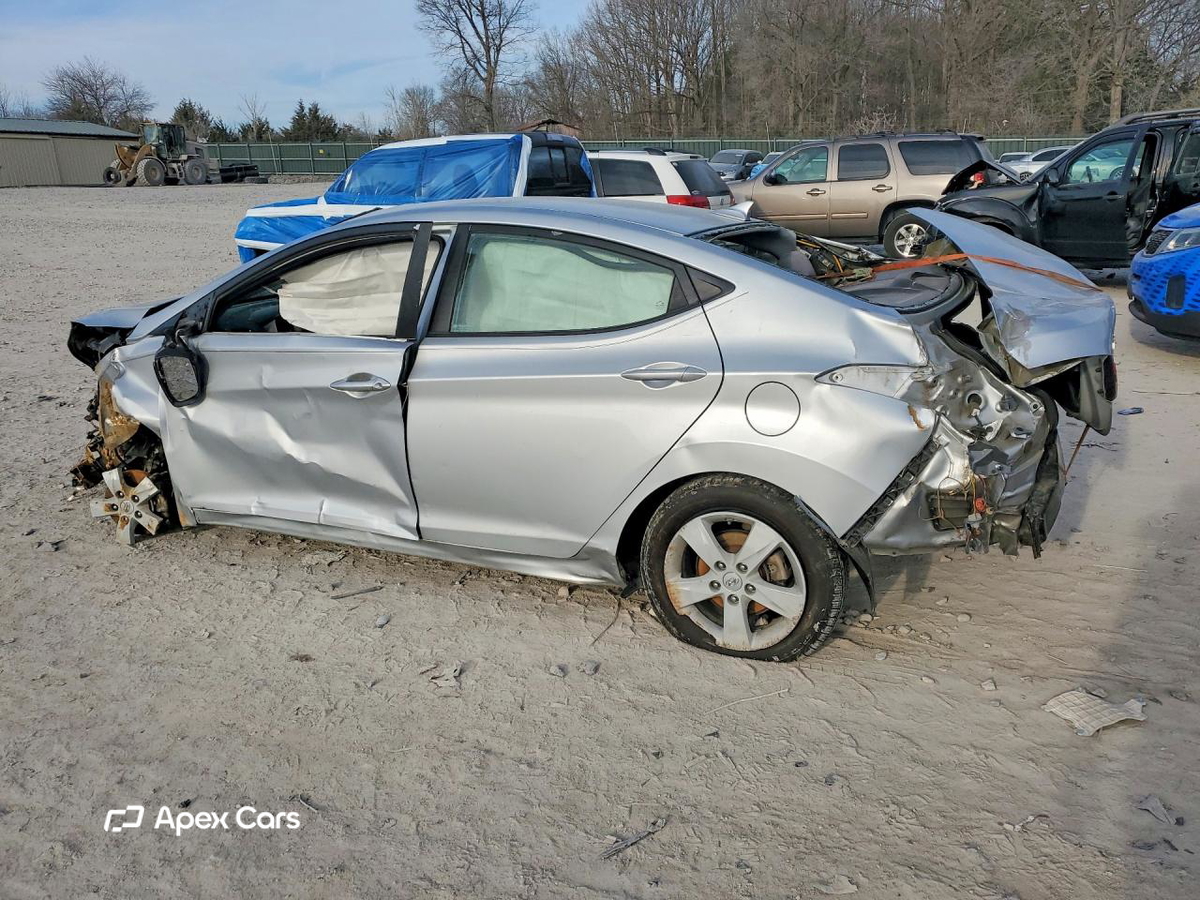 Hyundai Elantra 2011