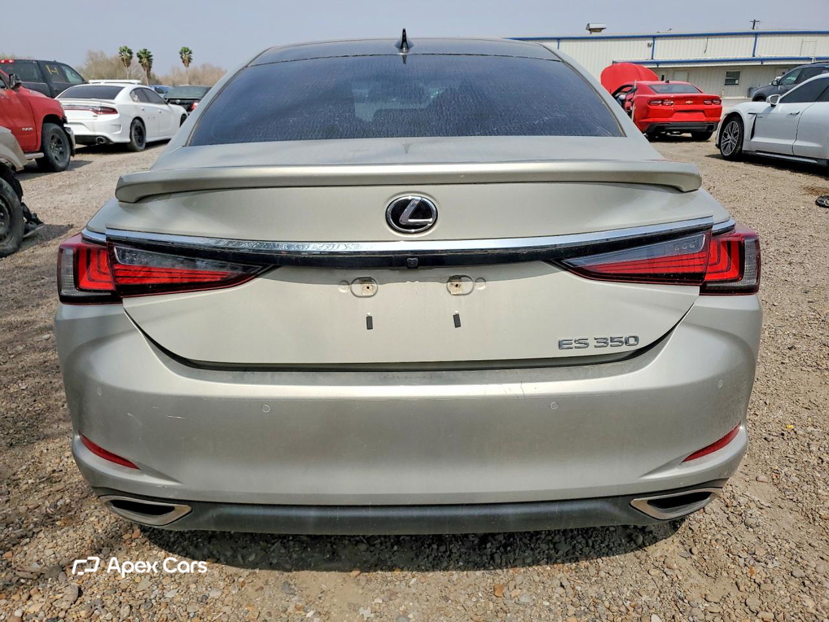 Lexus ES 2023