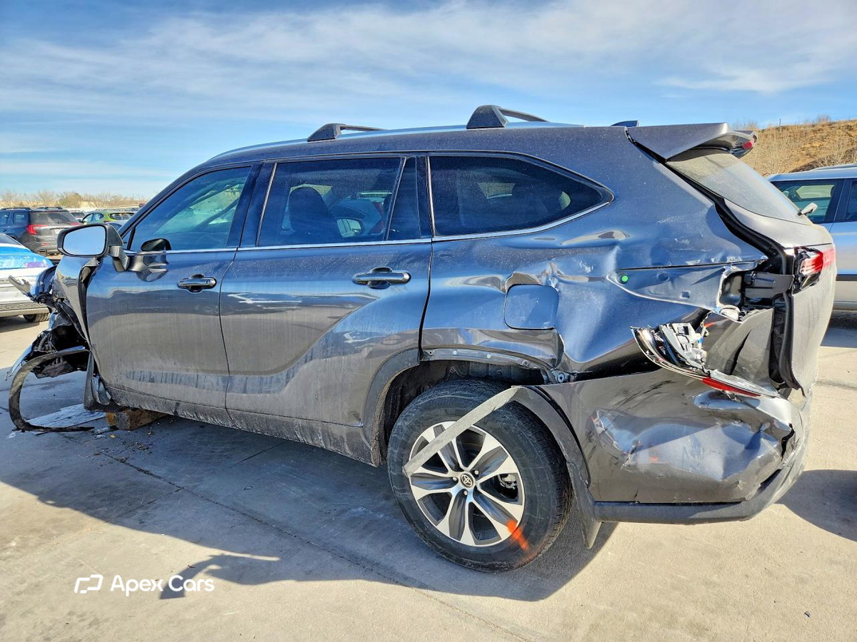 Toyota Highlander 2021