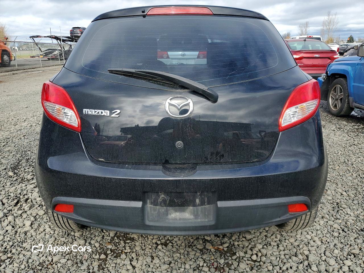 Mazda 2 2012