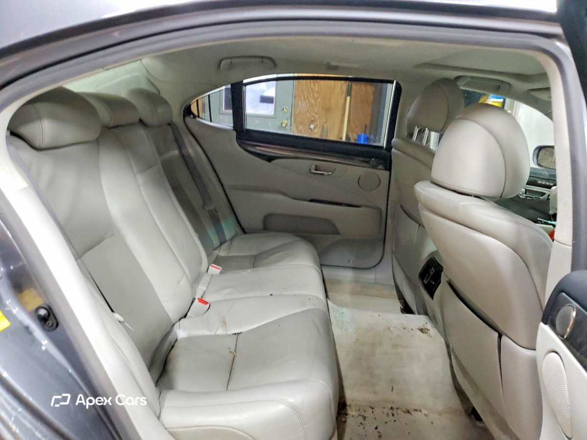 Lexus LS 2012