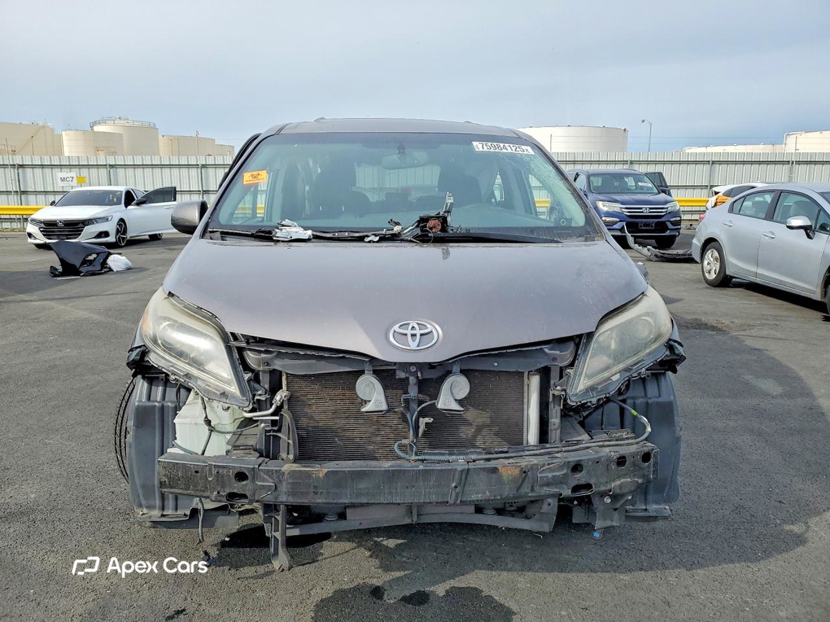 Toyota Sienna 2017