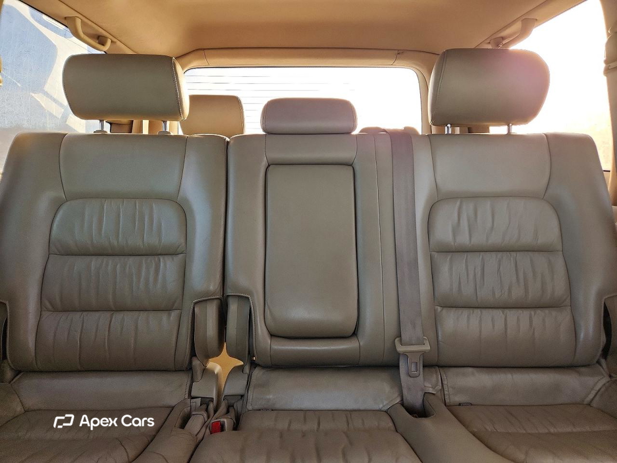 Lexus LX 2003