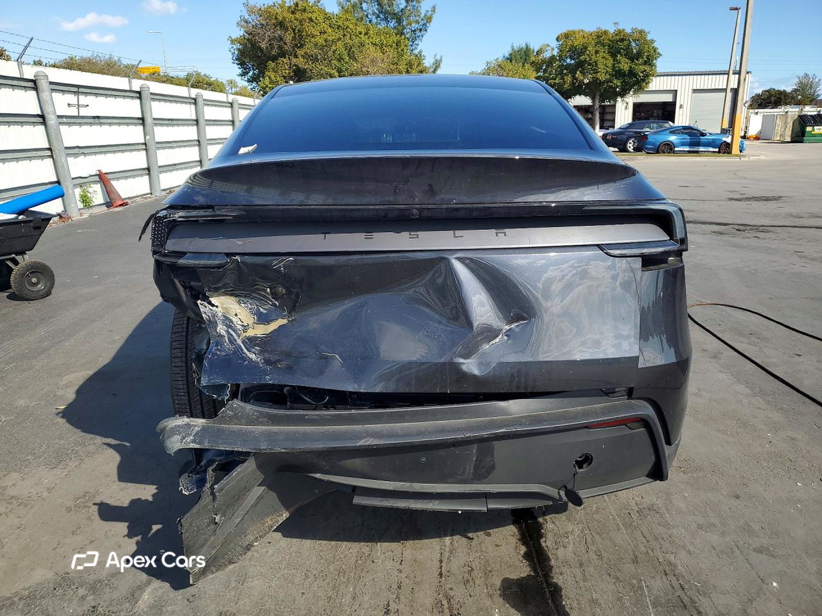 Tesla Model Y 2026