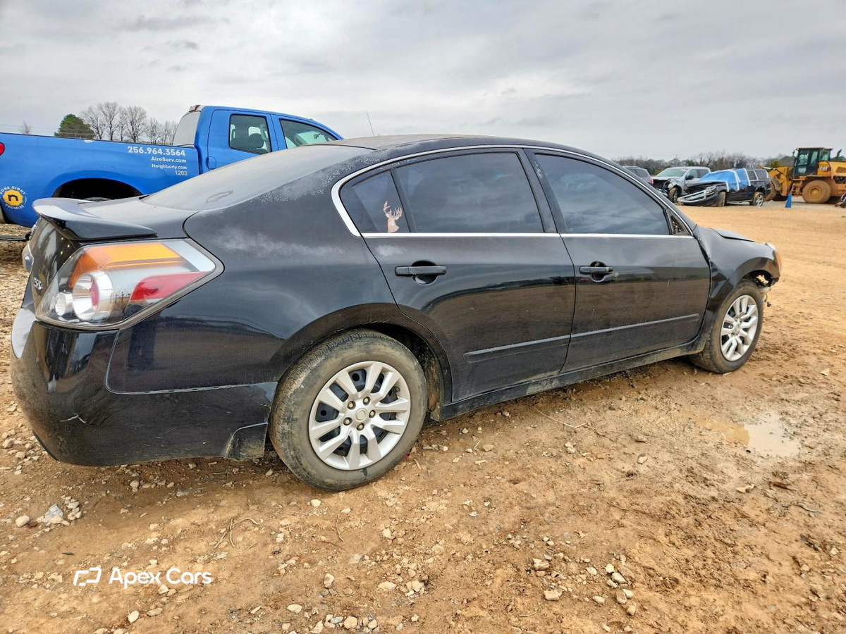 Nissan Altima 2012