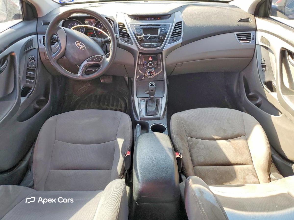 Hyundai Elantra 2016