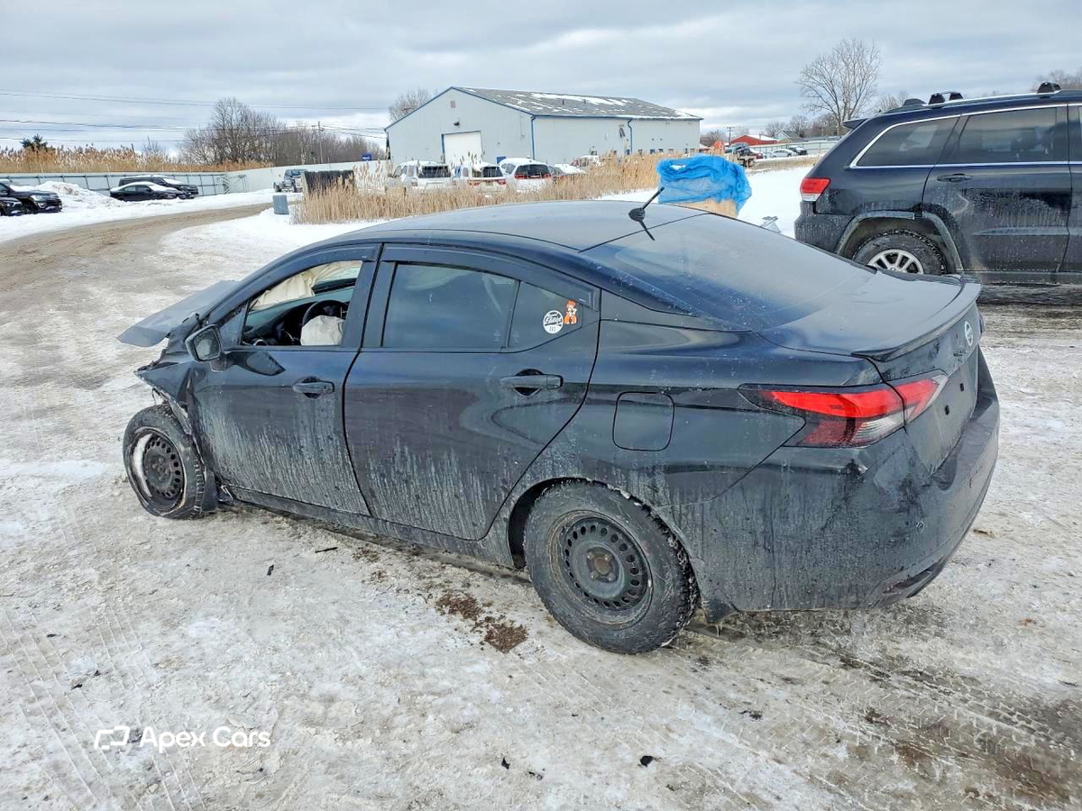 Nissan Versa 2021