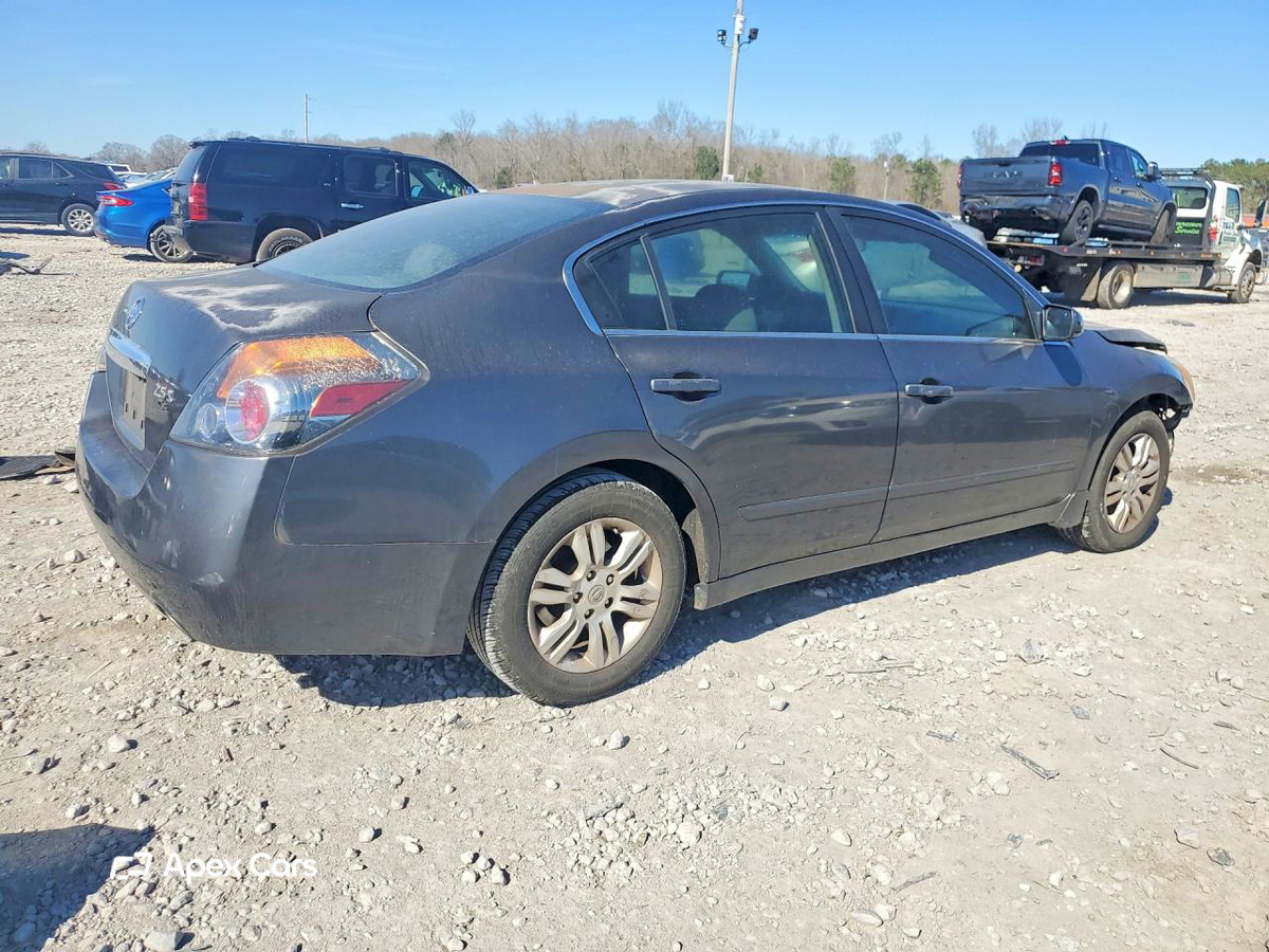 Nissan Altima 2012