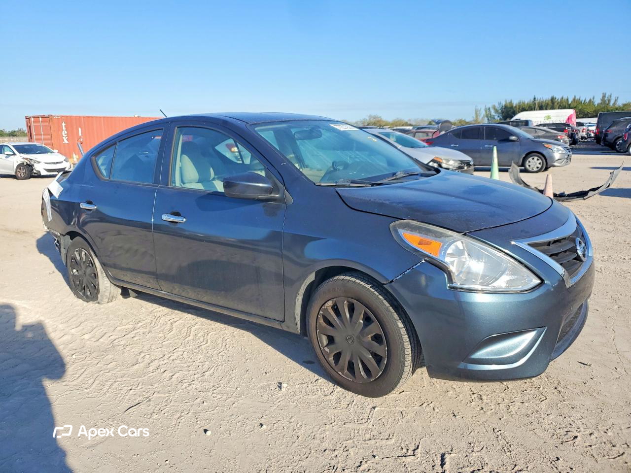 Nissan Versa 2016