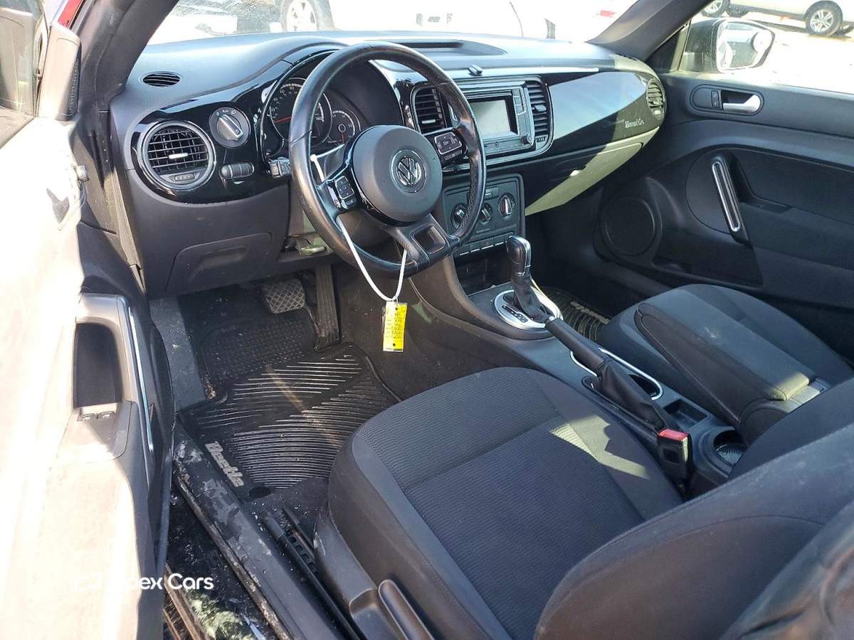 Volkswagen Beetle 2016
