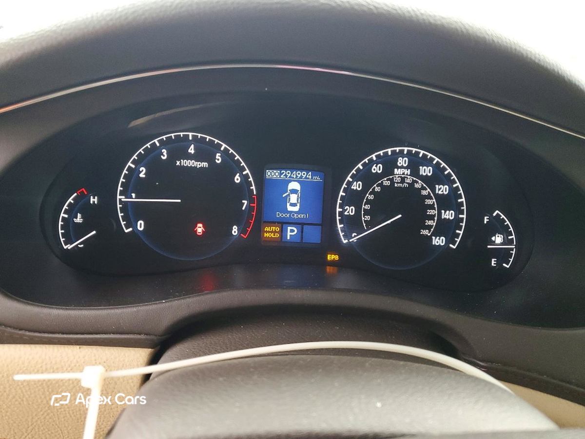 Hyundai Genesis 2011