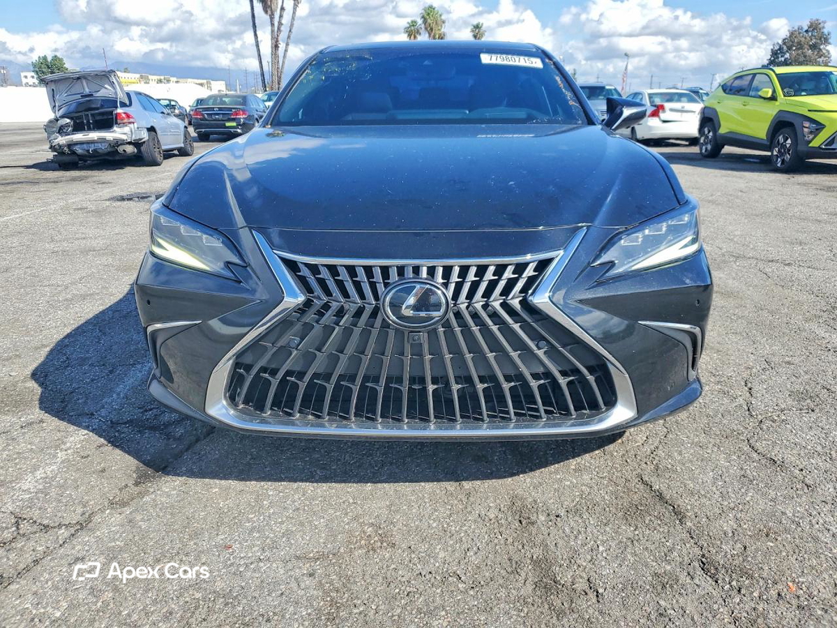 Lexus ES 2023