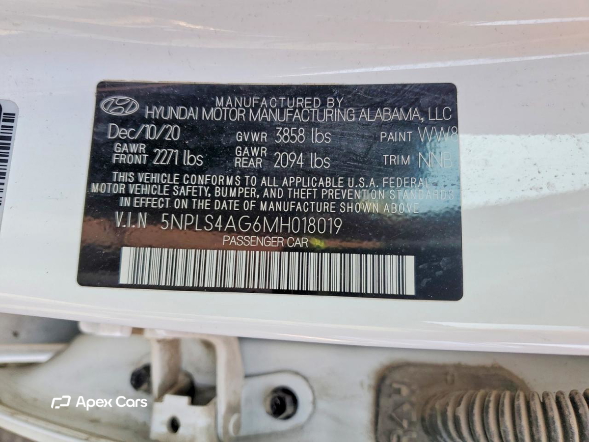 Hyundai Elantra 2021