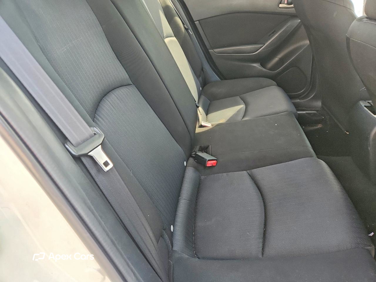 Mazda 3 2015