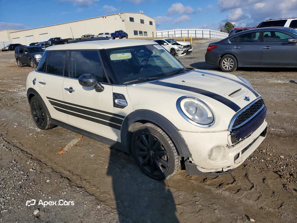 MINI Cooper 2015