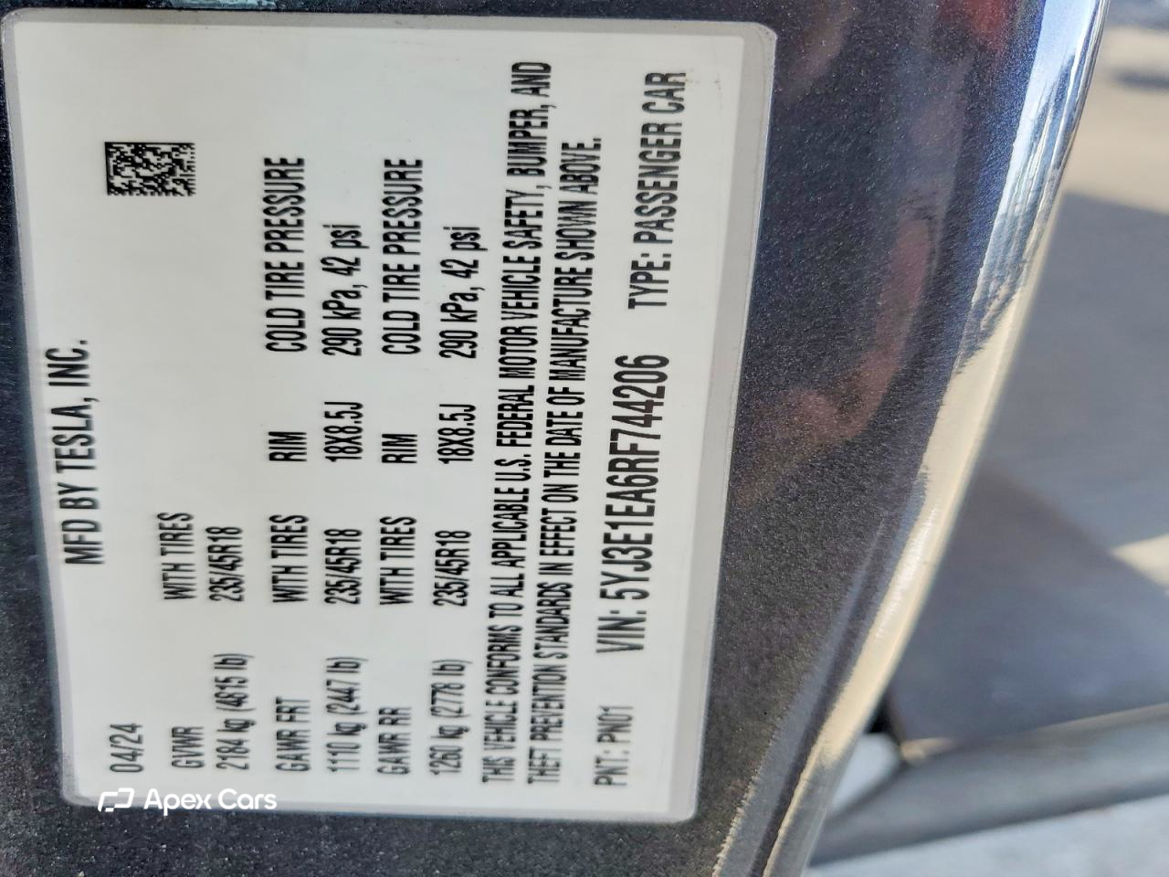 Tesla Model 3 2024