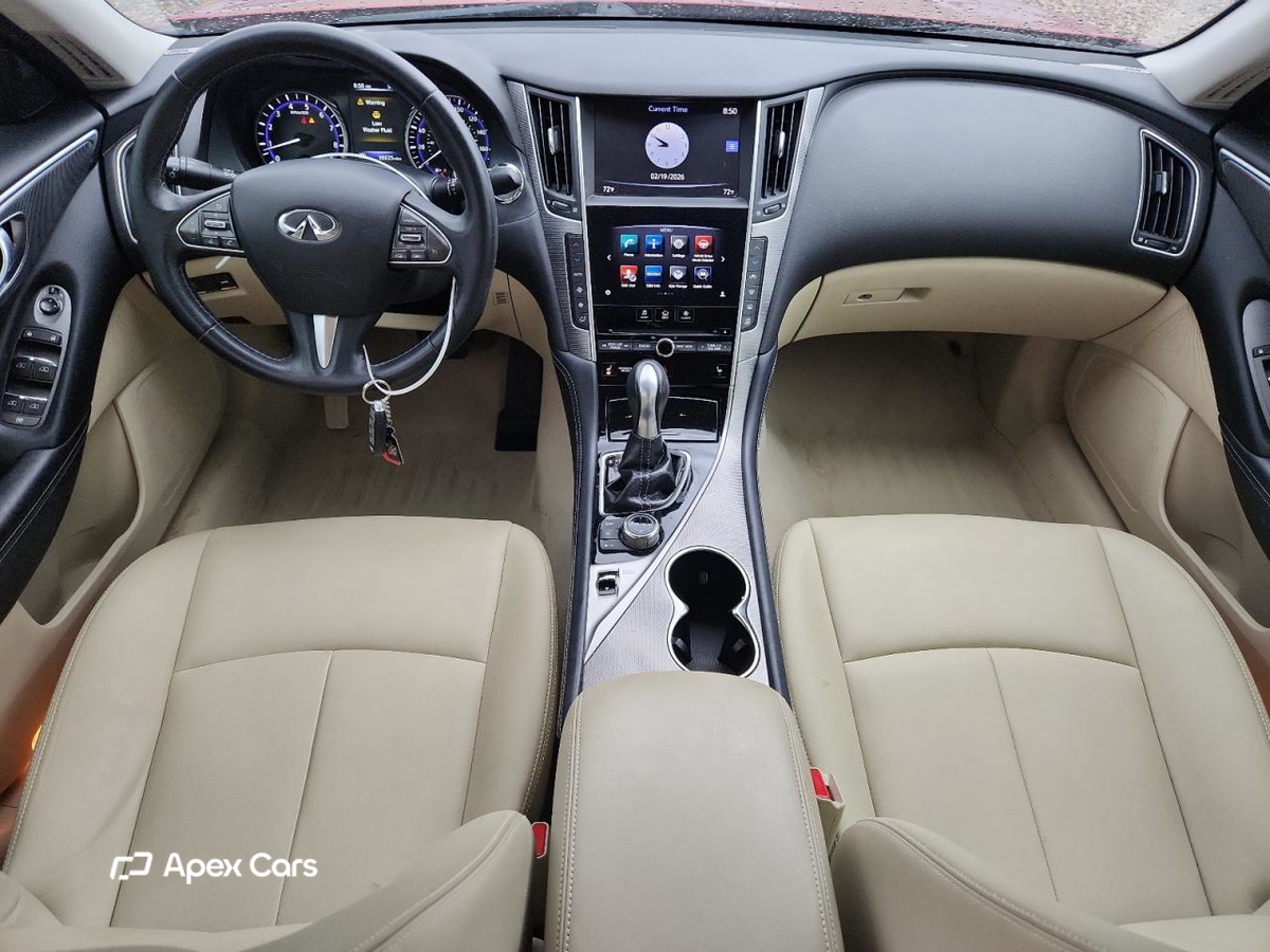 Infiniti Q50 2015