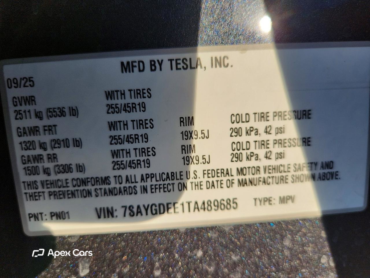 Tesla Model Y 2026