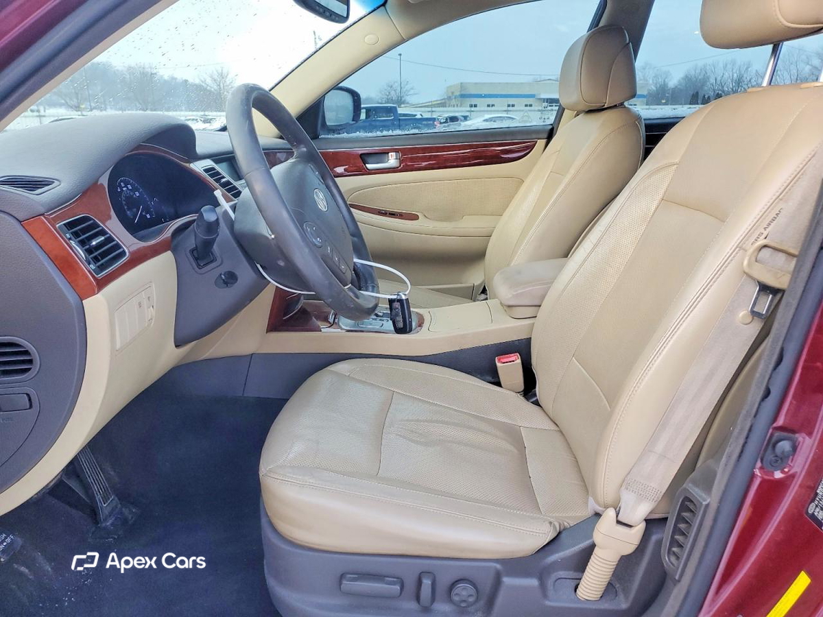 Hyundai Genesis 2012
