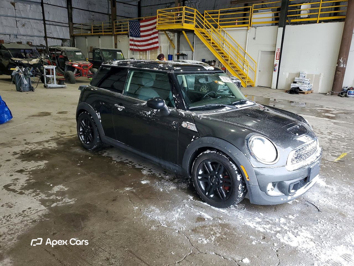 MINI Cooper 2013