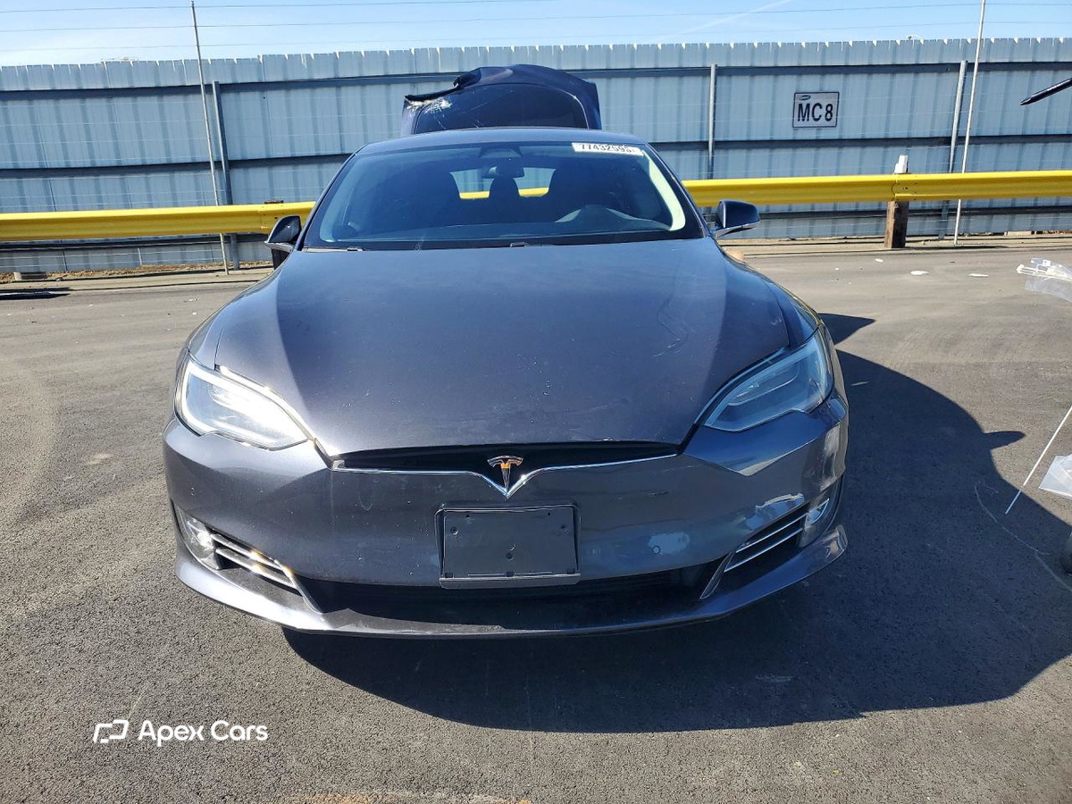 Tesla Model S 2017