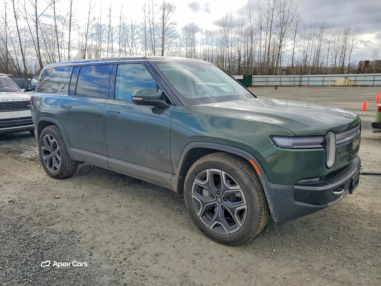 Rivian R1S 2025