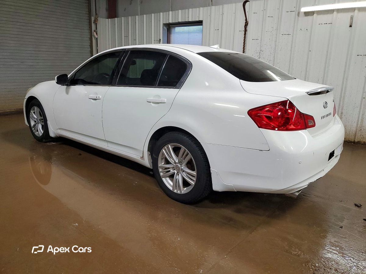 Infiniti G 2010