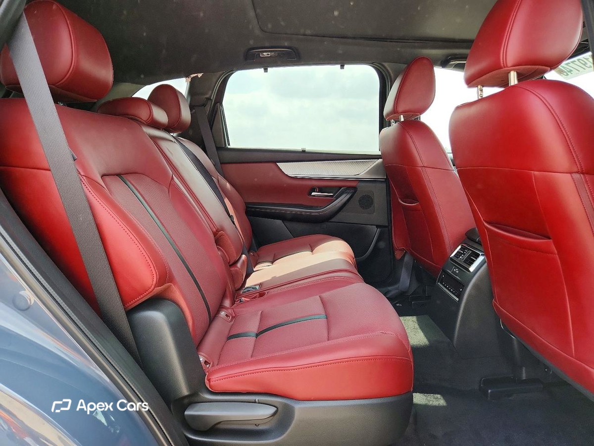 Mazda CX-70 2025