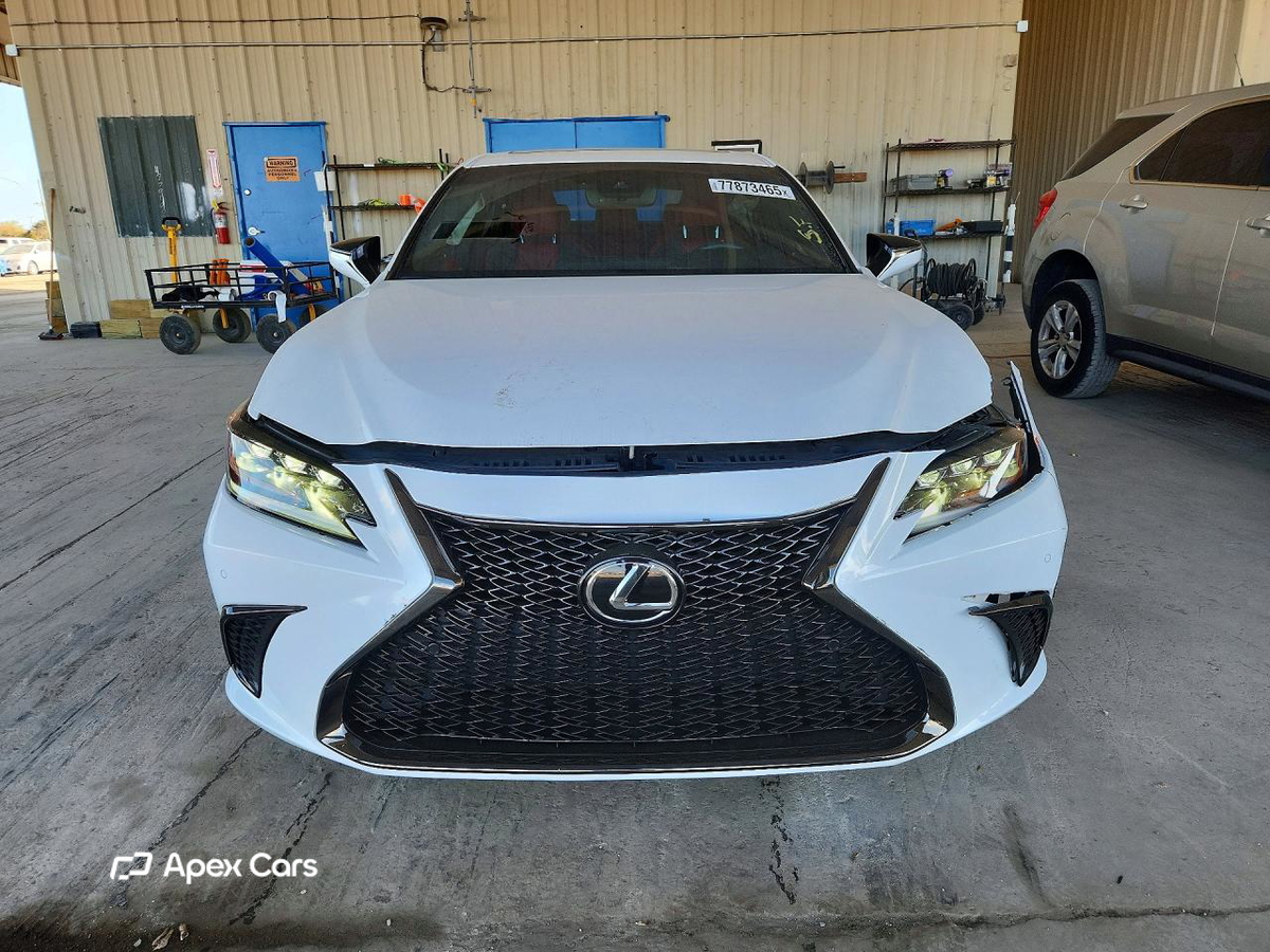 Lexus ES 2021