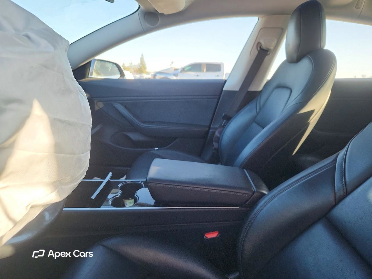 Tesla Model 3 2018