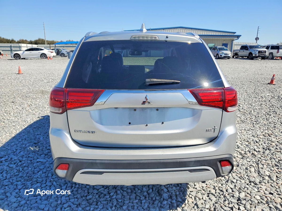 Mitsubishi Outlander 2020