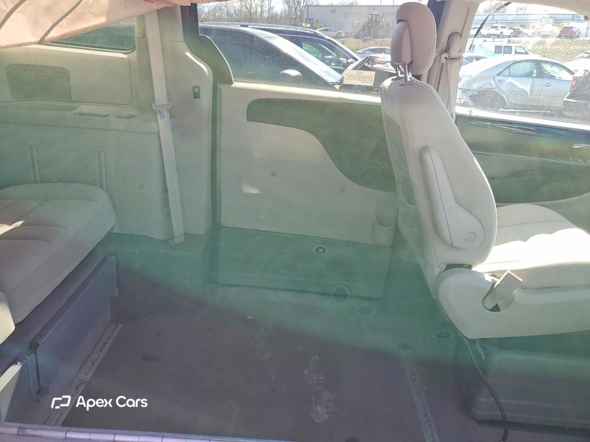 Dodge Caravan 2015
