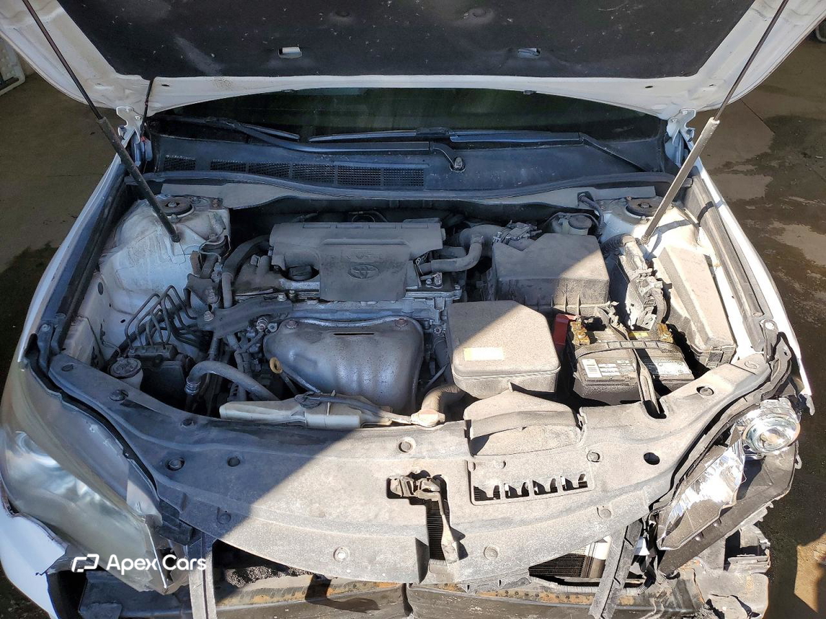 Toyota Camry 2016