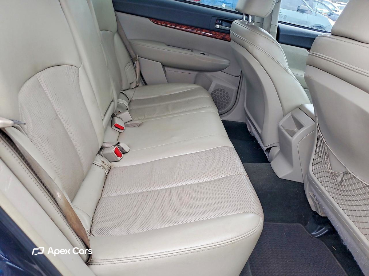 Subaru Outback 2012