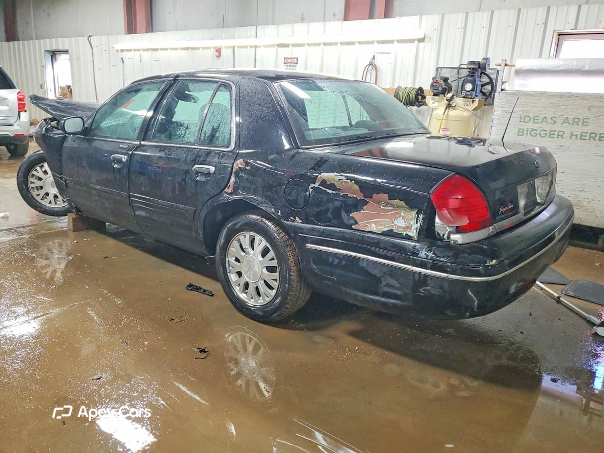 Ford Crown Victoria 2005