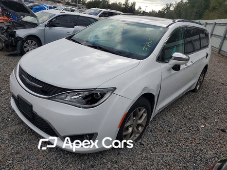 Chrysler Pacifica 2018 - Image 1 of 13