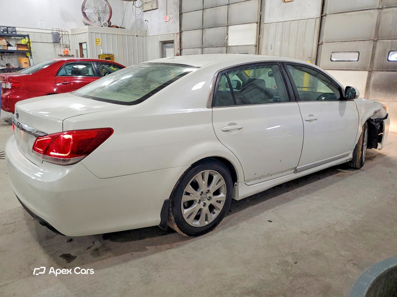 Toyota Avalon 2011