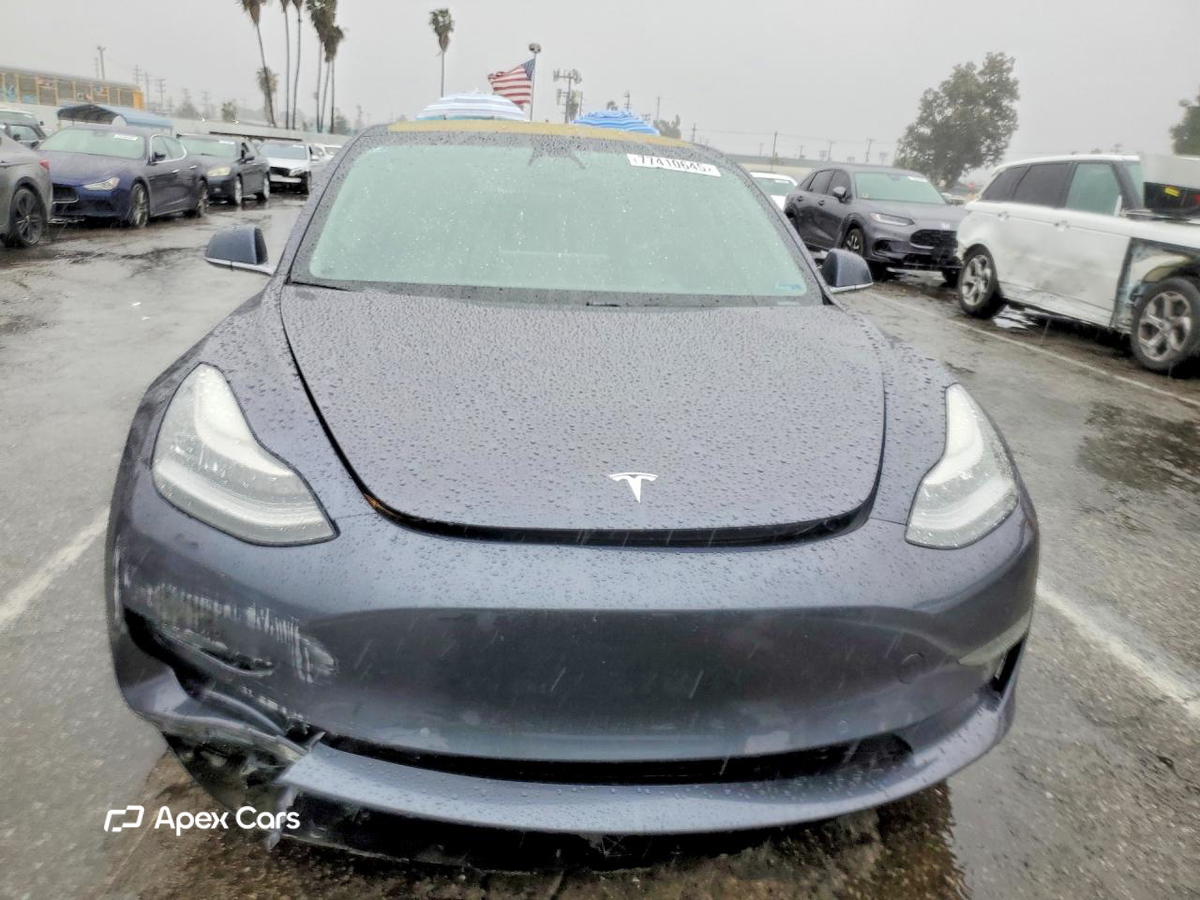 Tesla Model 3 2020