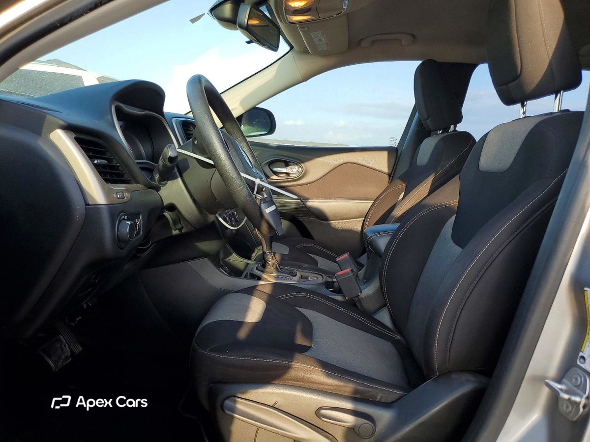 Jeep Cherokee 2016
