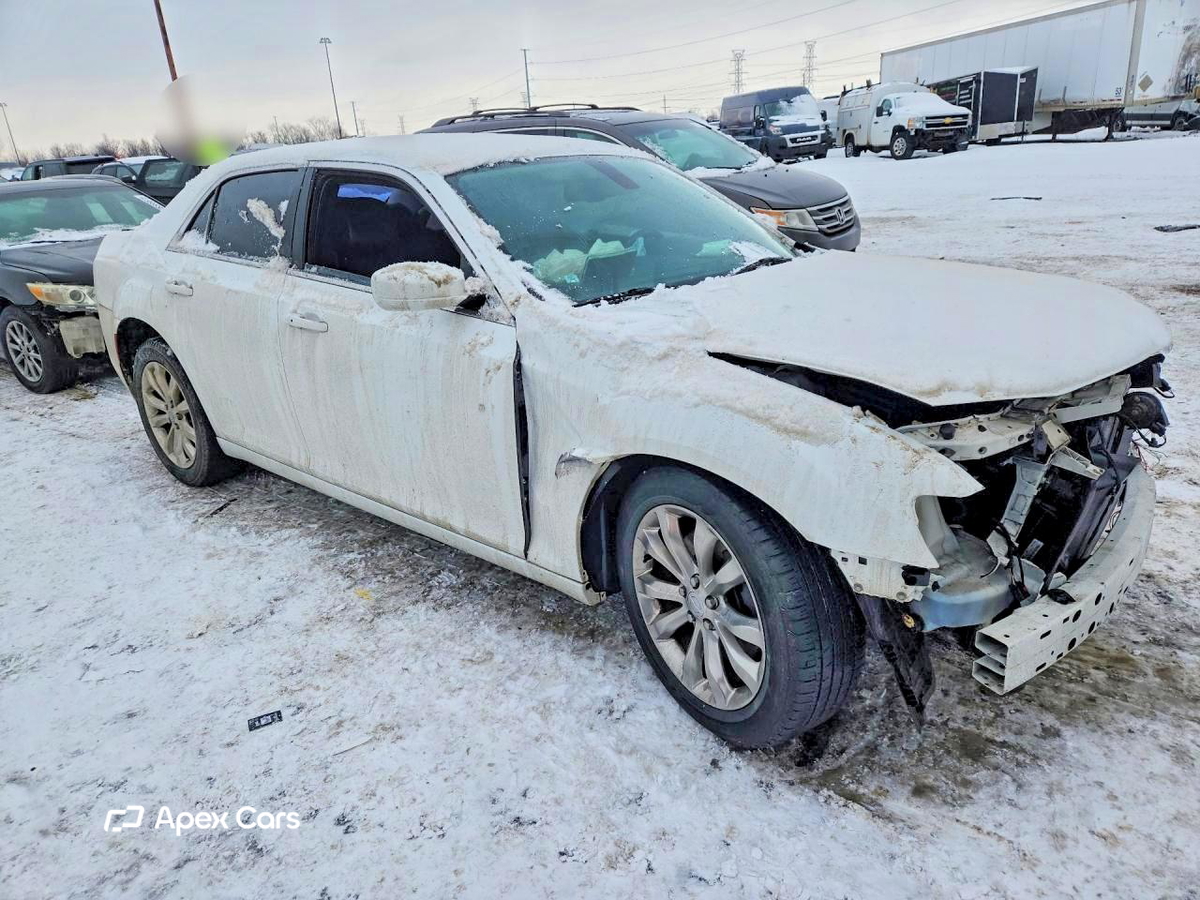 Chrysler 300 2016