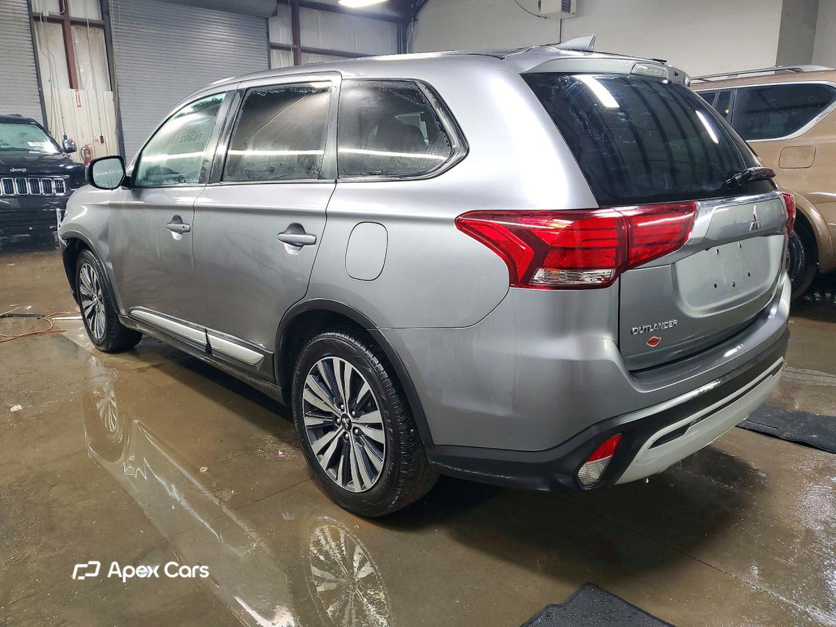 Mitsubishi Outlander 2020