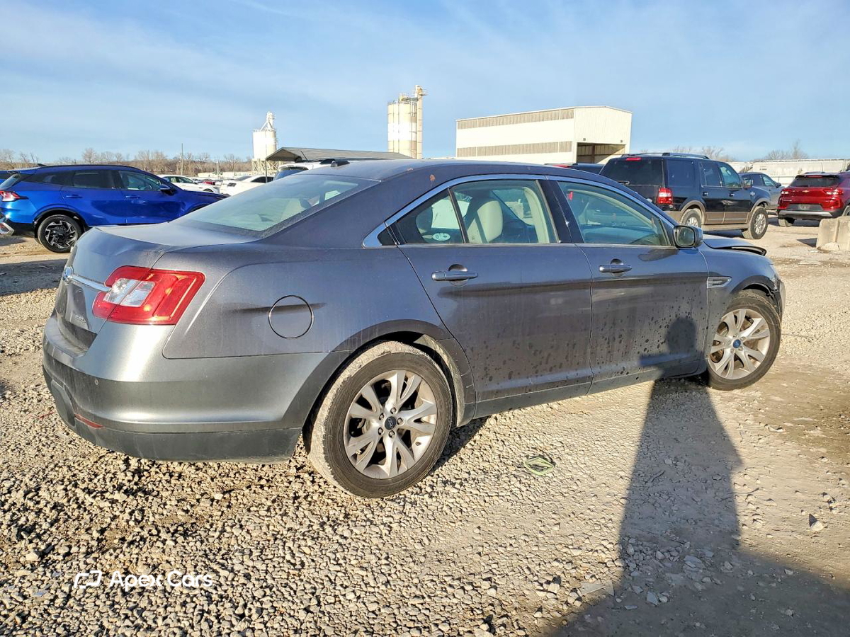 Ford Taurus 2011