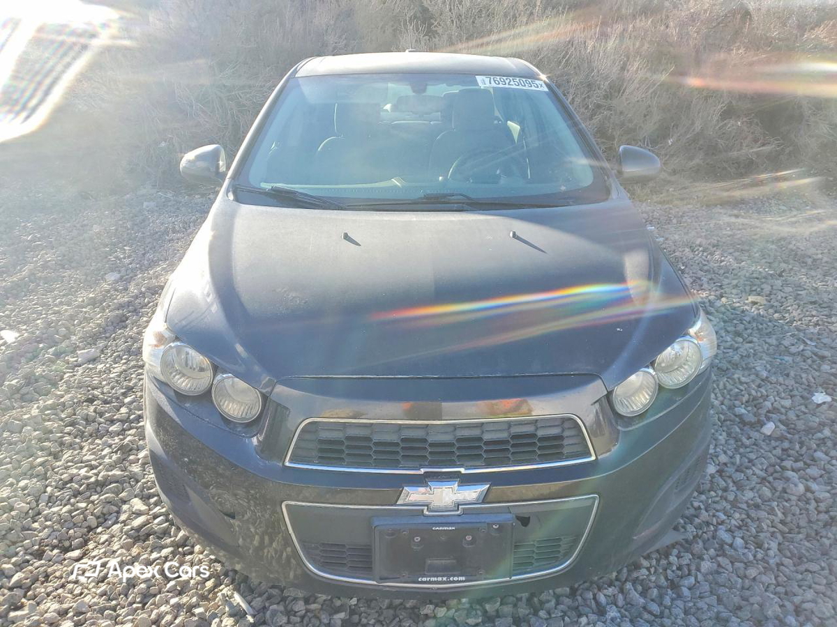Chevrolet Sonic 2015